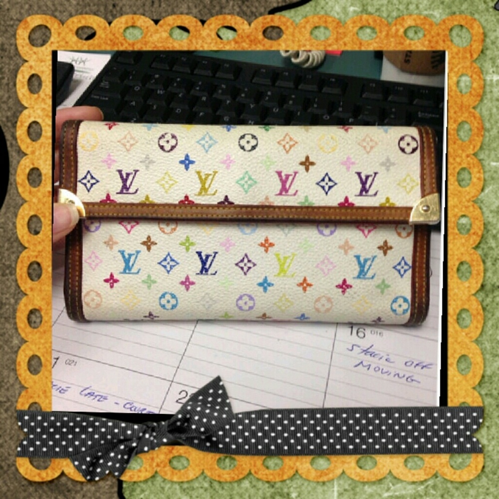 100% AUTHENTIC LOUIS VUITTON LARGE WALLET